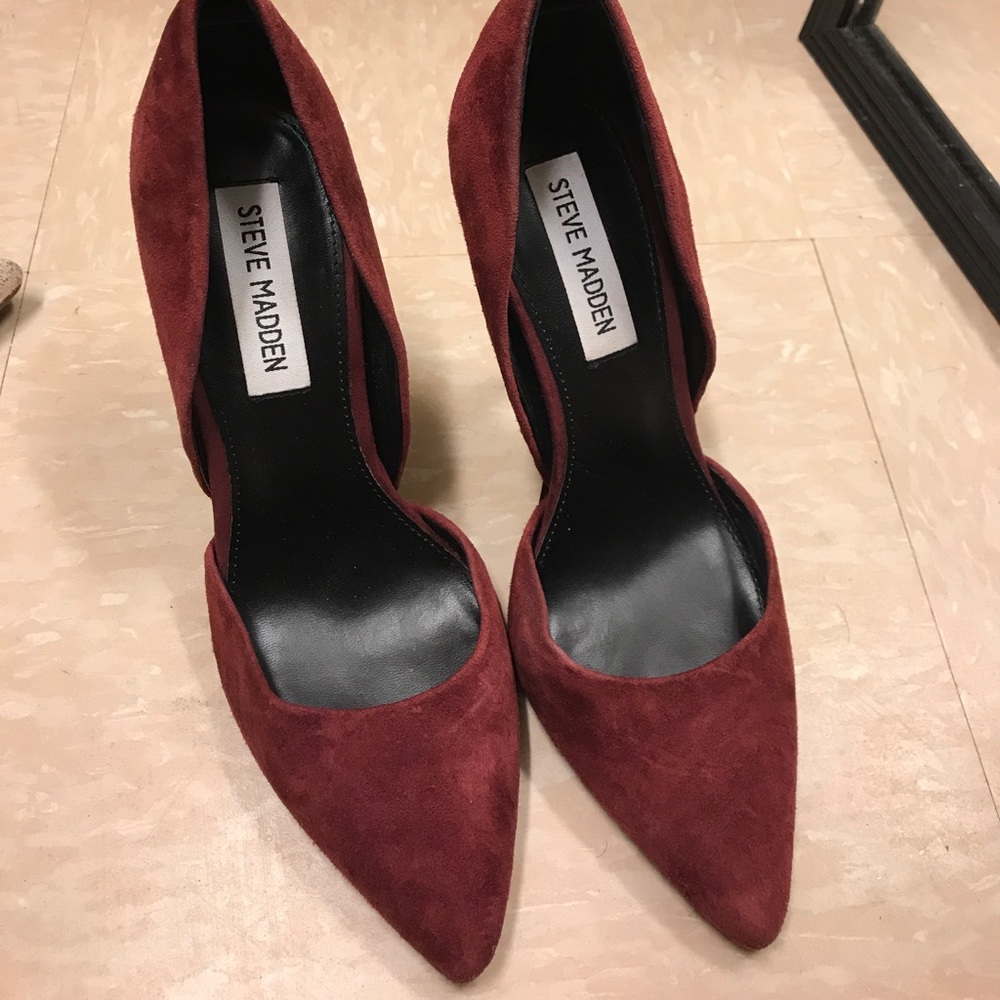 Steve Madden pumps